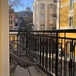Beautiful Location Mouse Пловдив