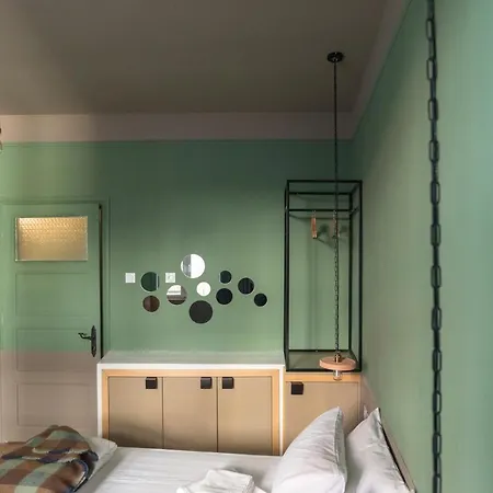 Beautiful Location Mouse Apartment